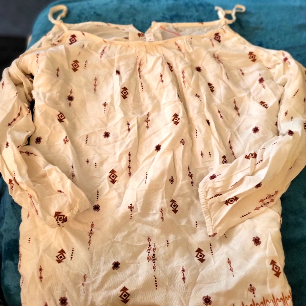 NWT Women's Cato Top